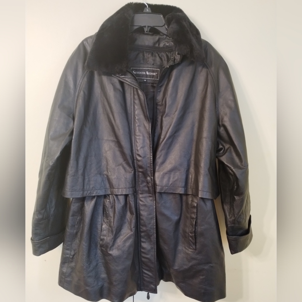 Seventh Avenue Women's 100% Leather Coat Size 2X Black